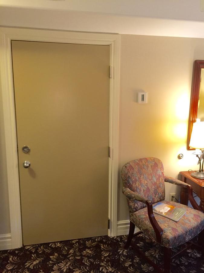 The Queen'S Inn Picton Extérieur photo