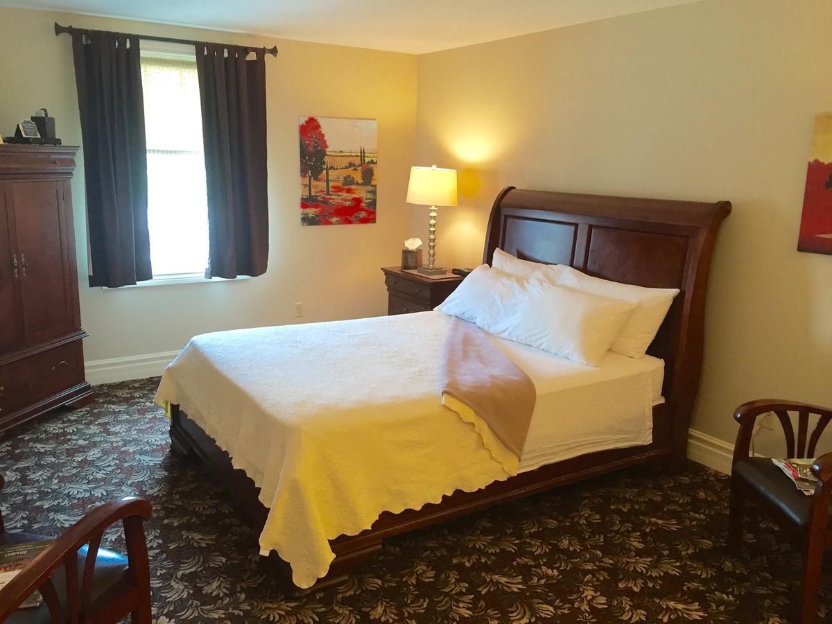 The Queen'S Inn Picton Extérieur photo